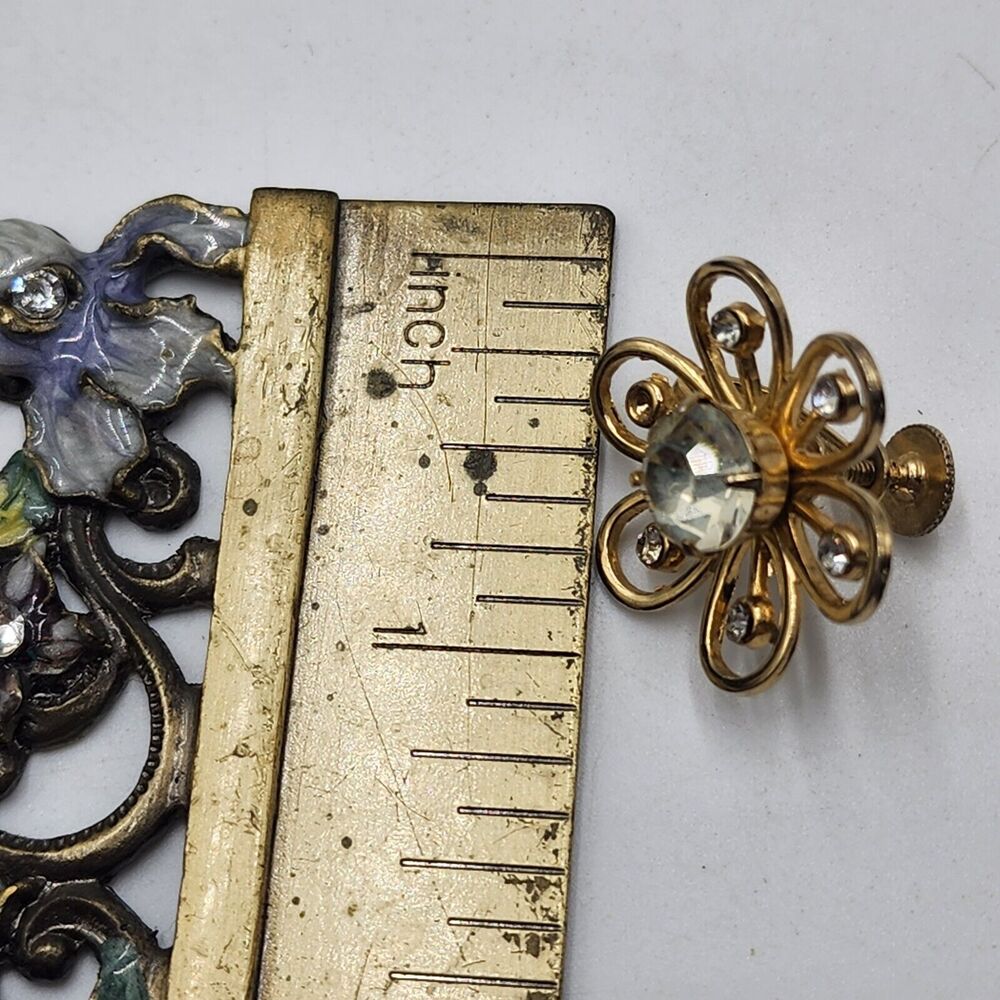 Vintage CORO Gold Tone Openwork Rhinestone Petal Flower Screw Back Earrings - Picture 5 of 5